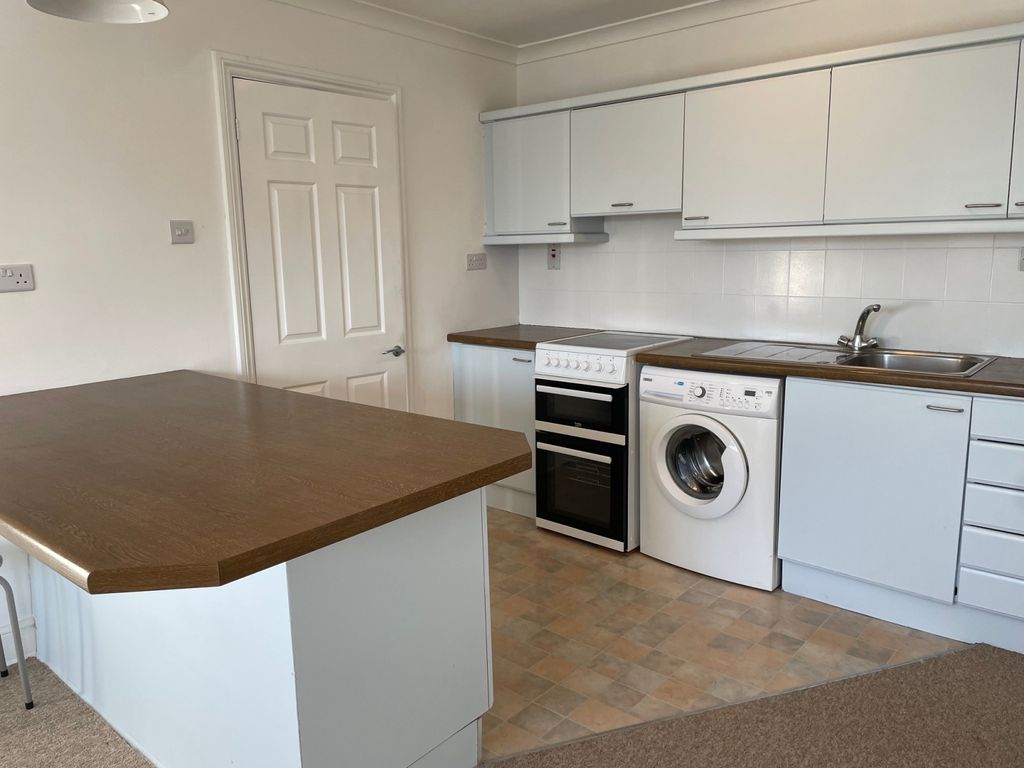 Property photo 2 of 7 Gallery