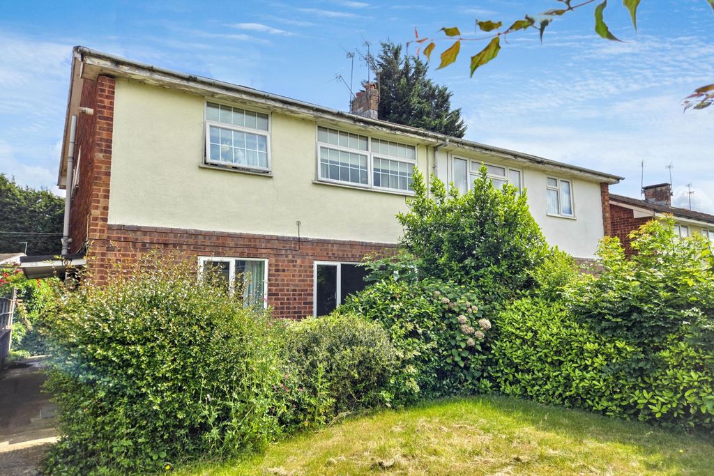 Property photo 1 of 11 105 Ivyfield Road, Birmingham, West Midlands B23 7Hr