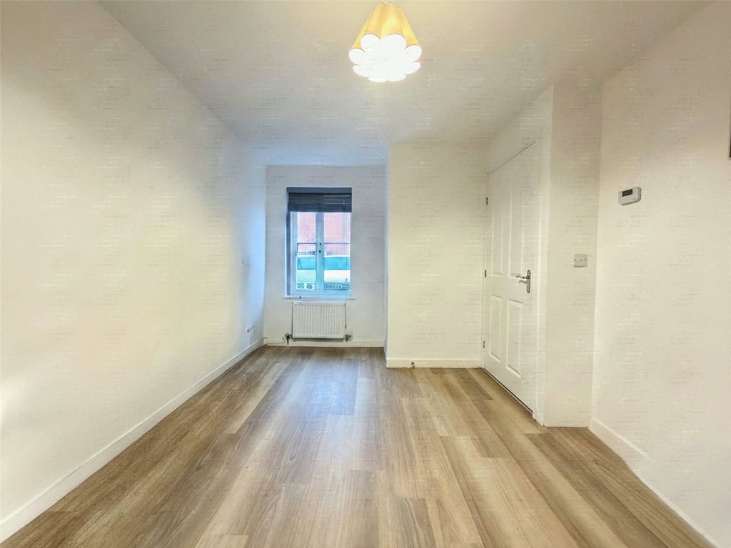 Property photo 3 of 14 Picture No. 07