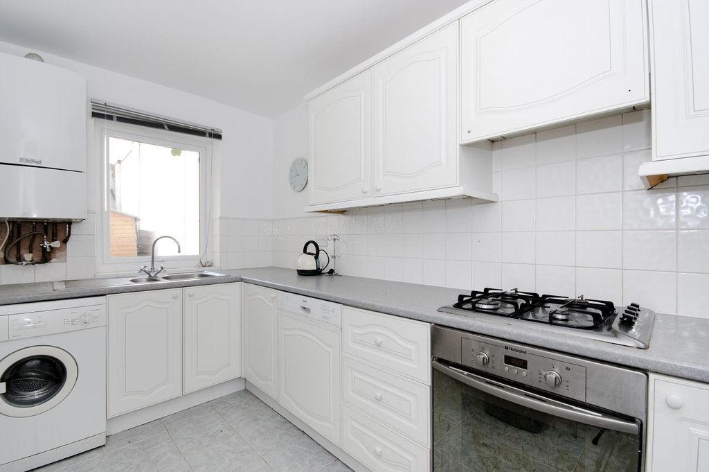 Property photo 2 of 7
