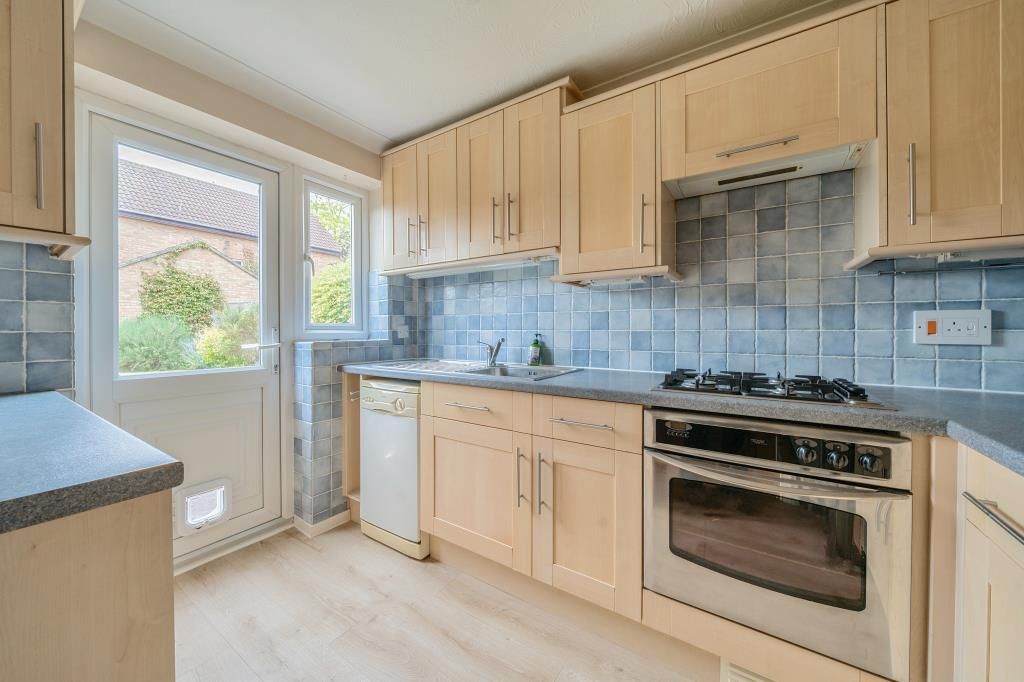 Property photo 2 of 20 Kitchen
