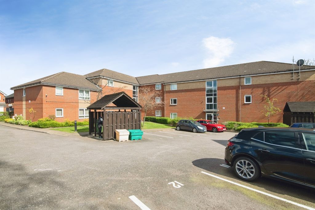 Property photo 1 of 11