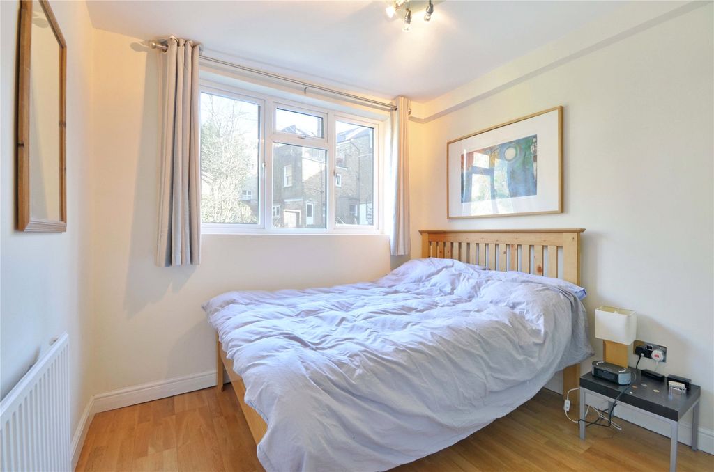 Property photo 3 of 9 Picture No. 13