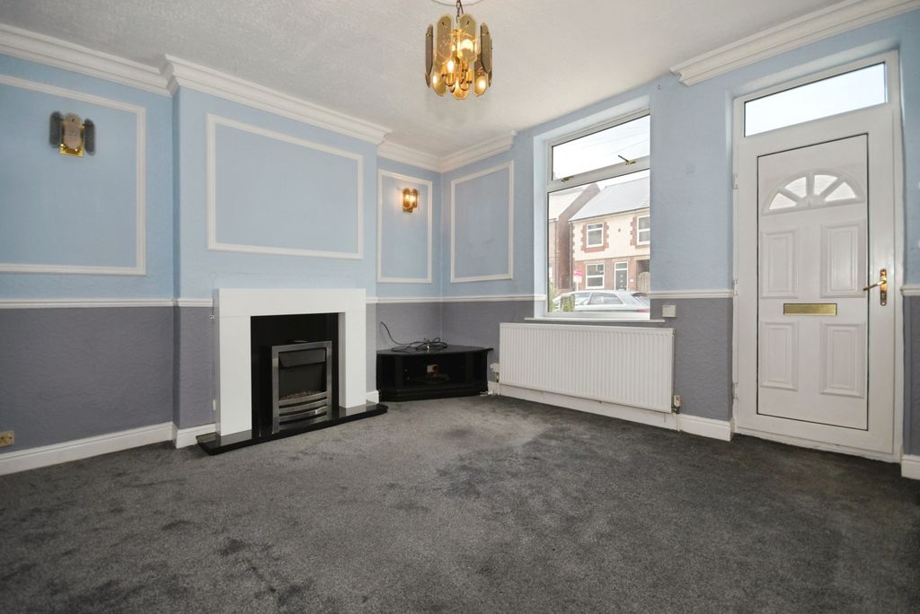 Property photo 2 of 15 Photo