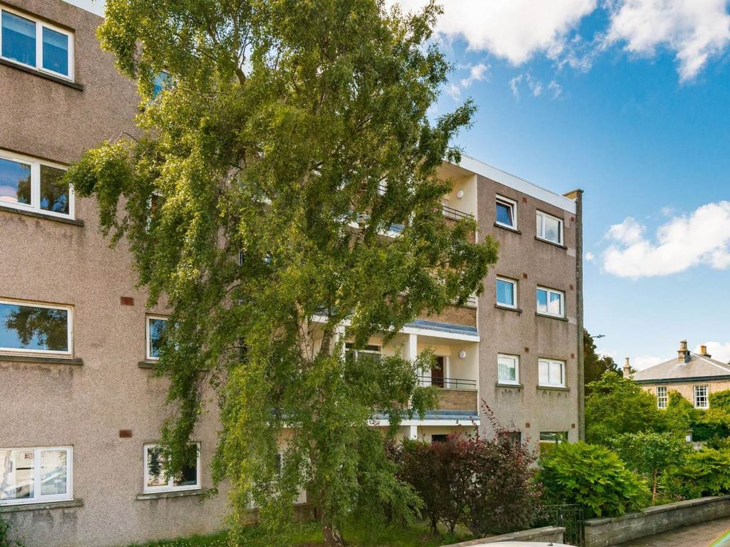 Property photo 1 of 19 79862_1-5-Trinitycourt-001