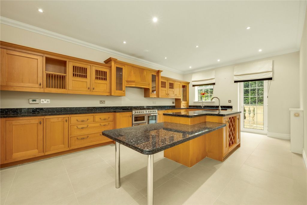 Property photo 3 of 15 Kitchen