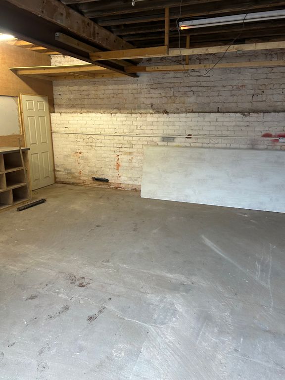 Property photo 1 of 3