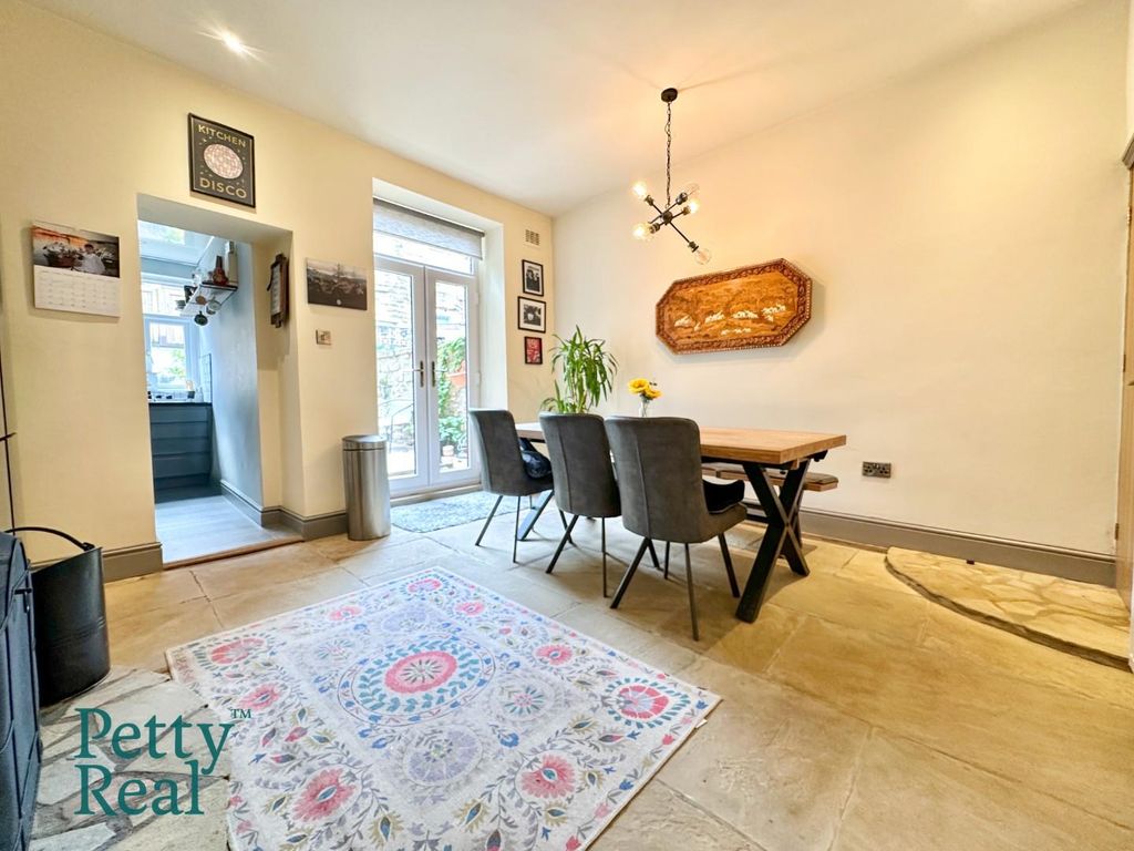 Property photo 3 of 18 D11984Db-1E6C-4F08-B6A6-1419251B7520.Jpeg