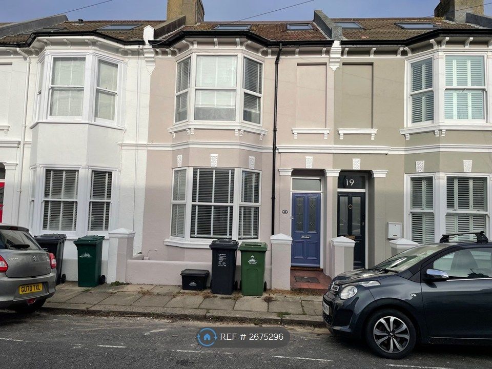 Property photo 2 of 19