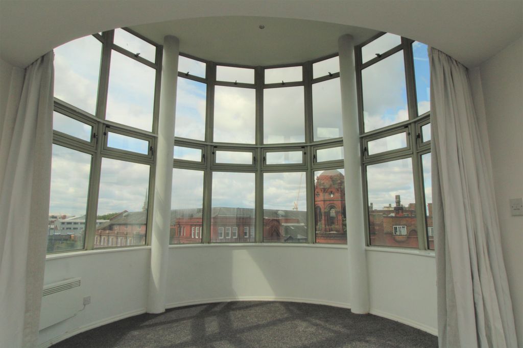 Property photo 3 of 11