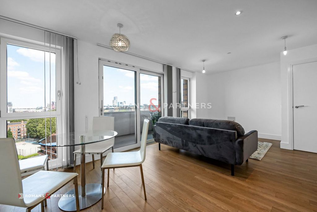 Property photo 2 of 12