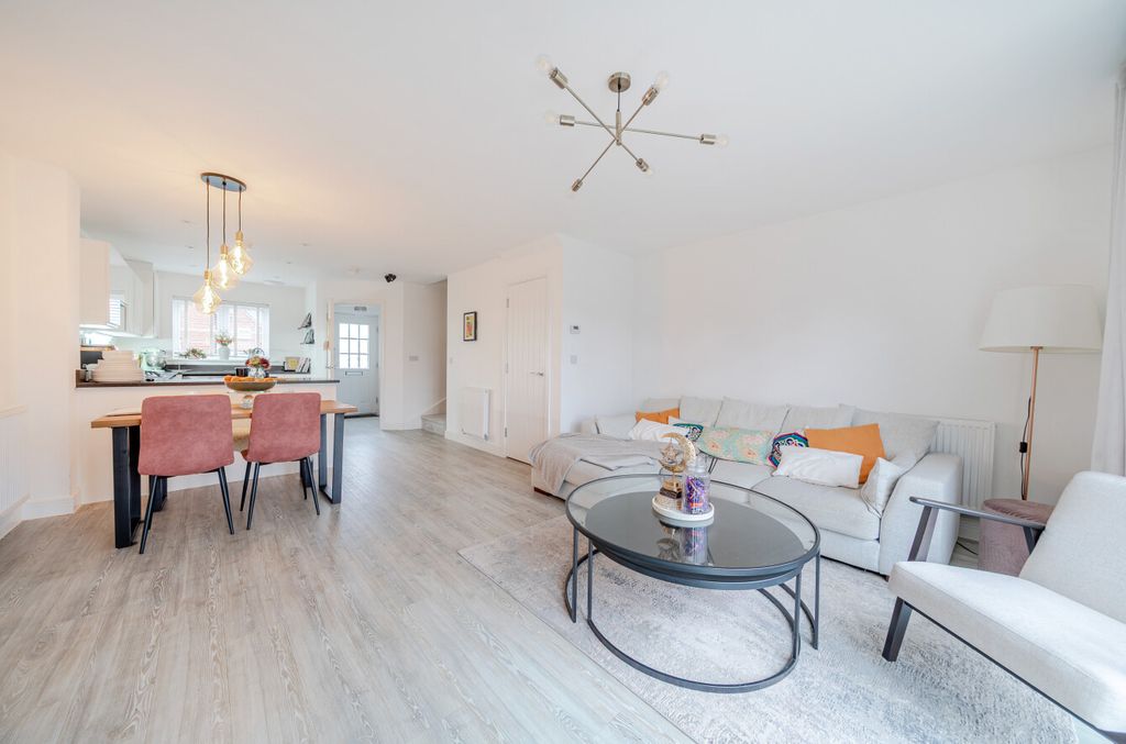 Property photo 2 of 19 Picture 2