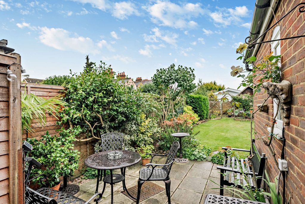 Property photo 2 of 12