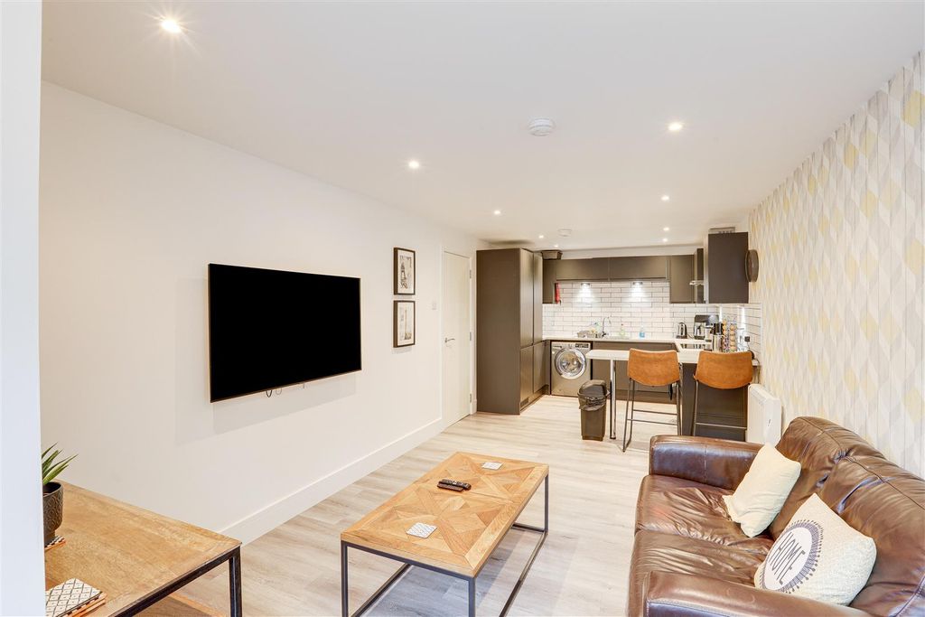 Property photo 2 of 14 0505.Jpg