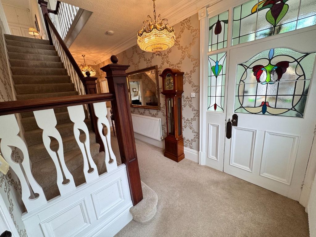 Property photo 3 of 47 Hall