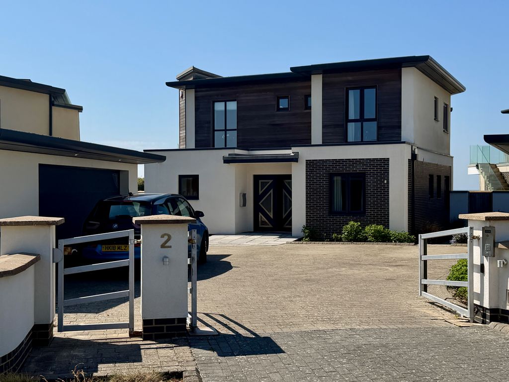 Property photo 2 of 17 Img_2310