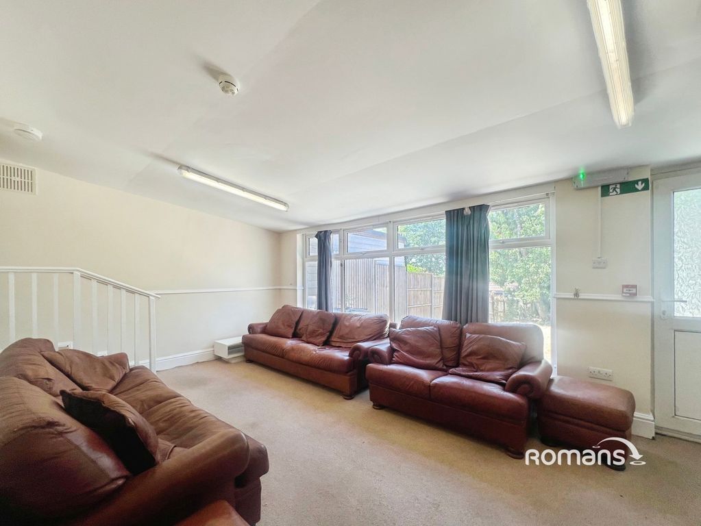Property photo 2 of 14 Pbox-Img.Jpg