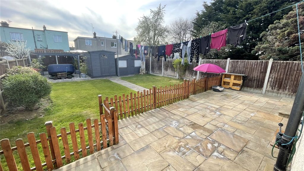 Property photo 2 of 17 Picture No. 13