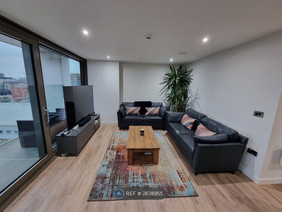 Property photo 2 of 12