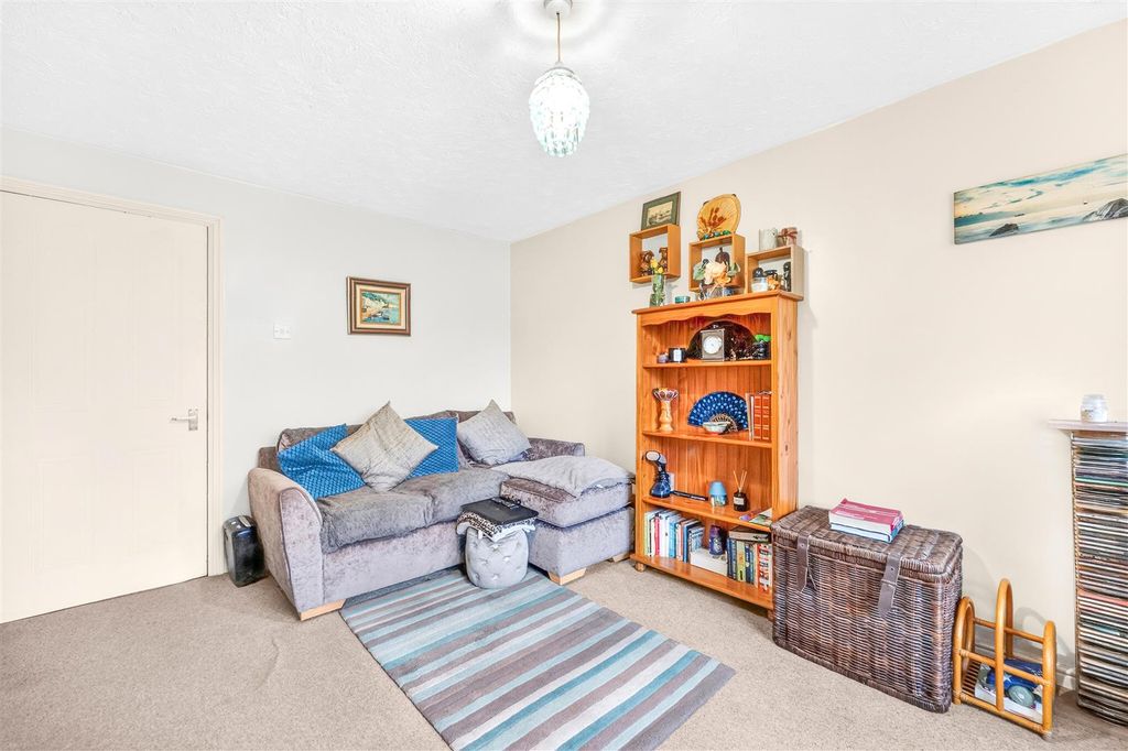 Property photo 3 of 13 03.Jpg