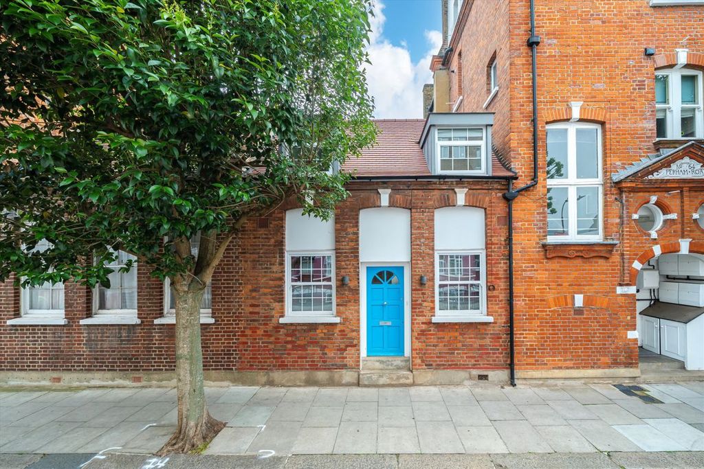 Property photo 1 of 8