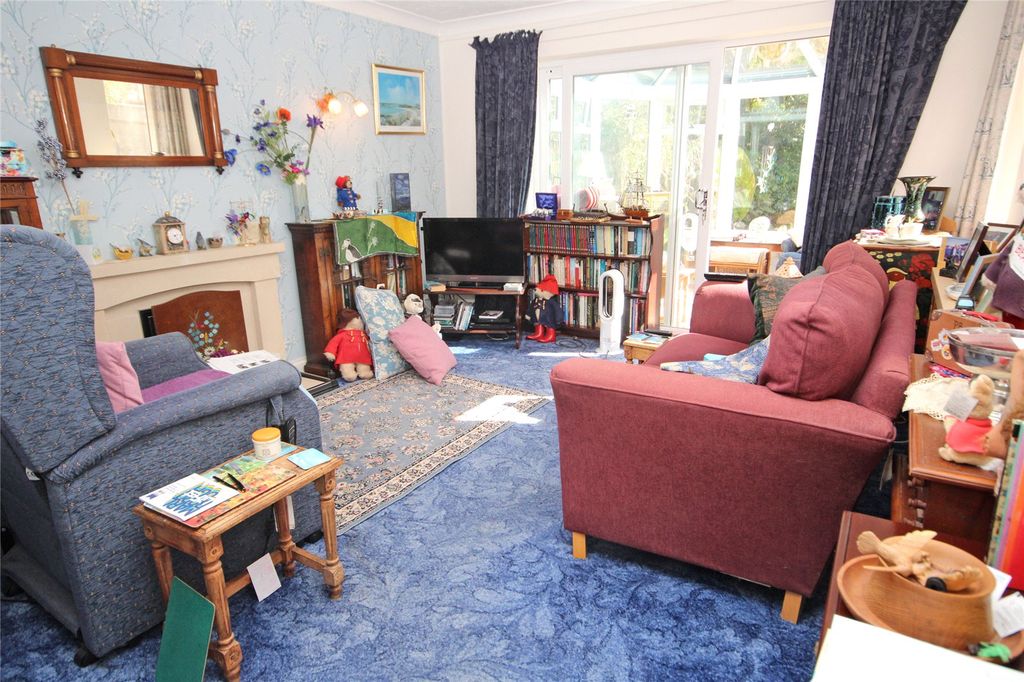 Property photo 3 of 16 Picture No. 17