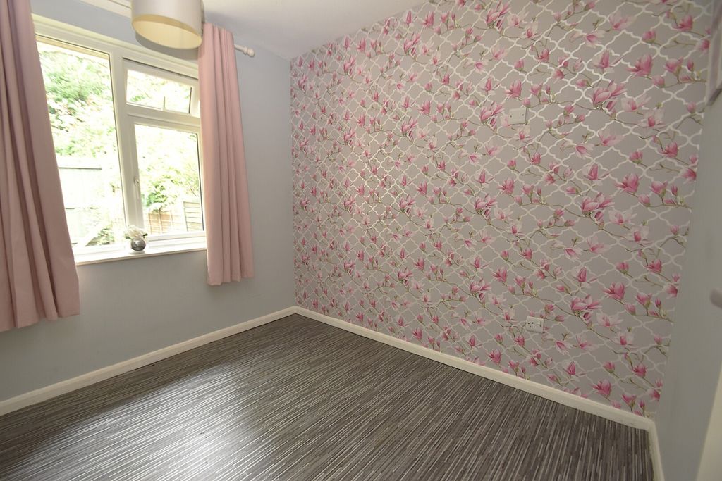 Property photo 3 of 10 Seddons Tiverton