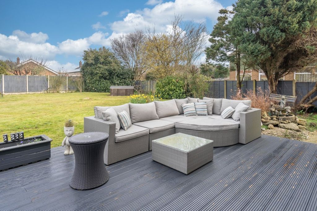 Property photo 3 of 21 Iq_00028-Edit