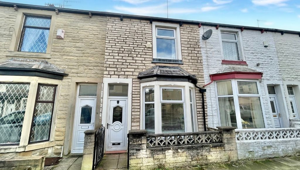 Property photo 1 of 14 Photo #1