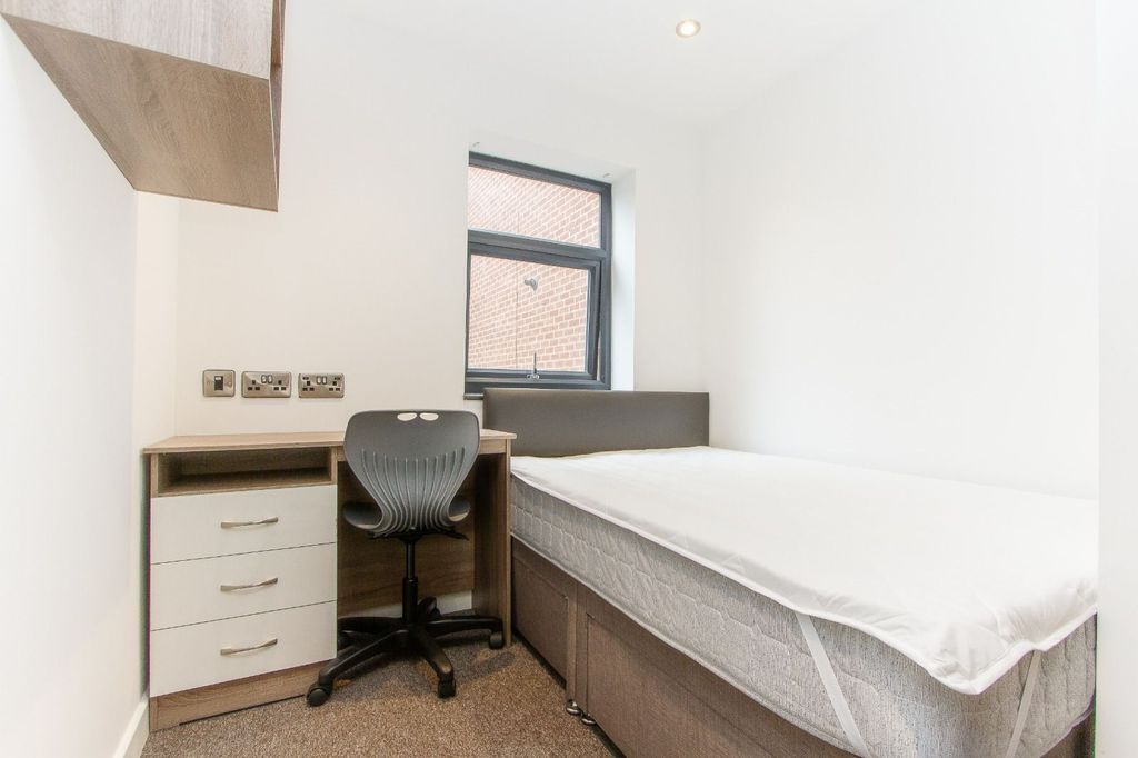 Property photo 2 of 4