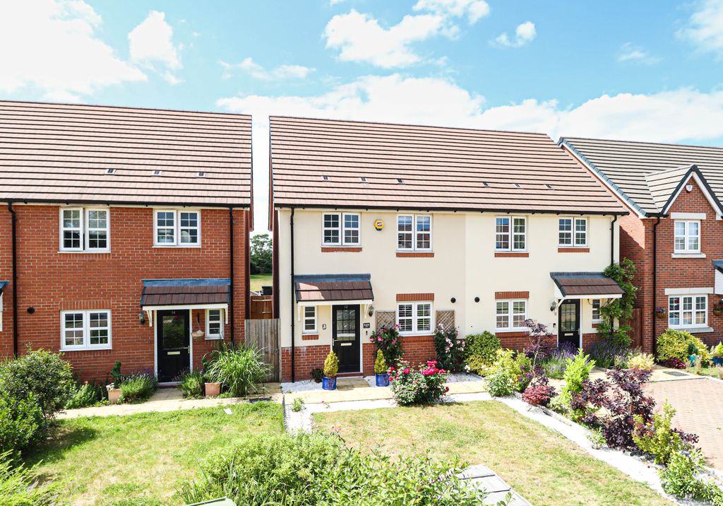 Property photo 1 of 19 Front