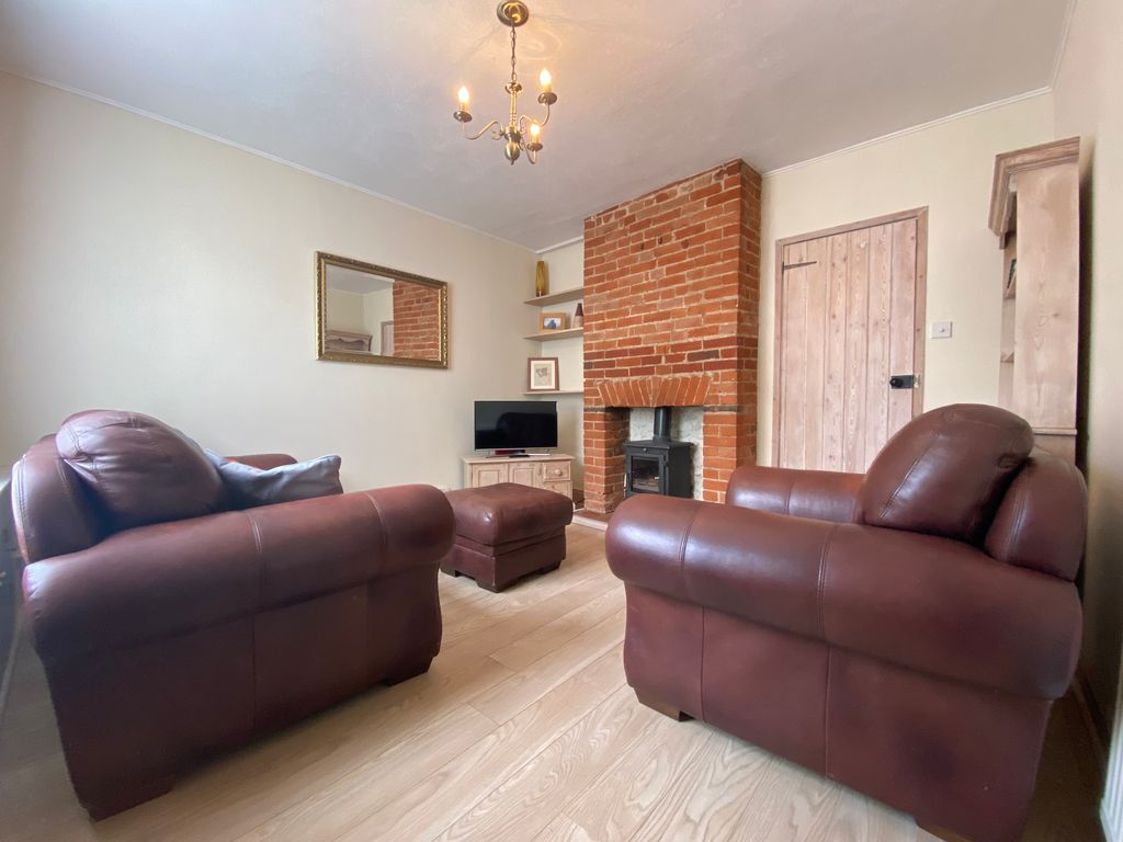 Property photo 2 of 8