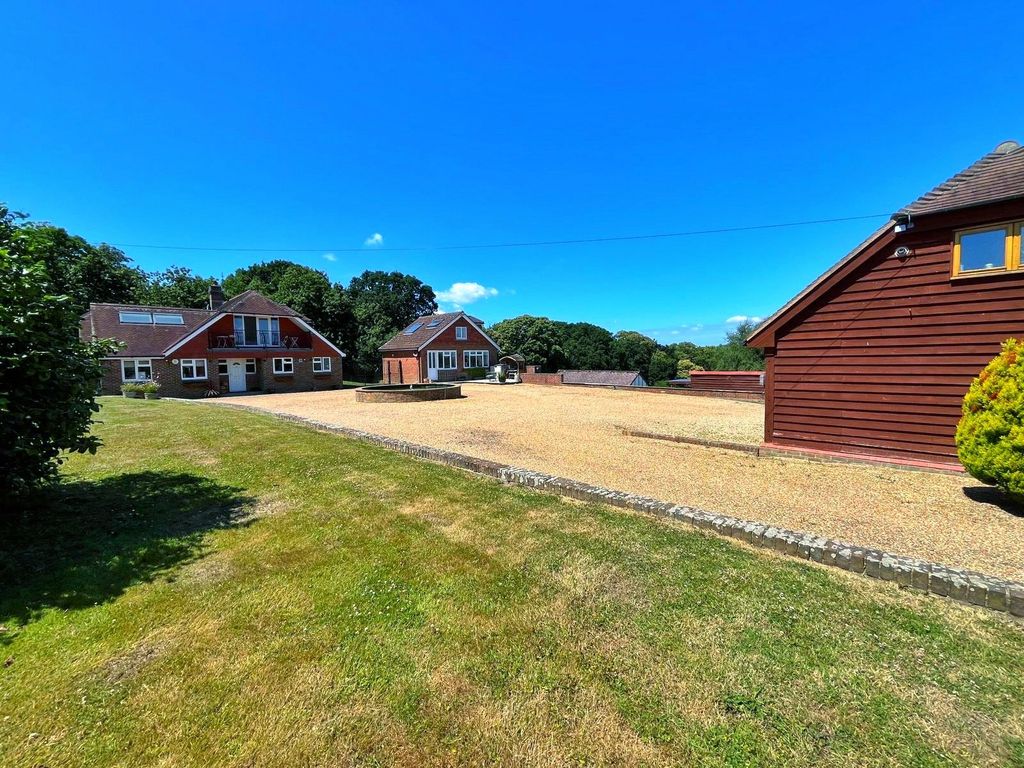 Property photo 2 of 79 Picture No. 09