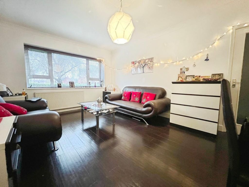 Property photo 2 of 8 240c055d-Img_3983.Jpg