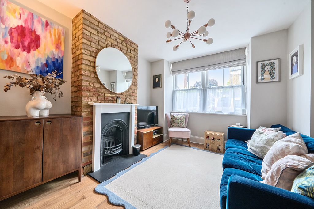 Property photo 3 of 20