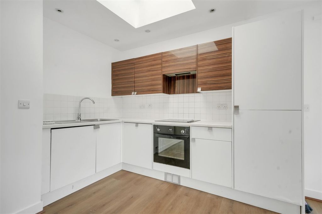 Property photo 3 of 23 3.Jpg
