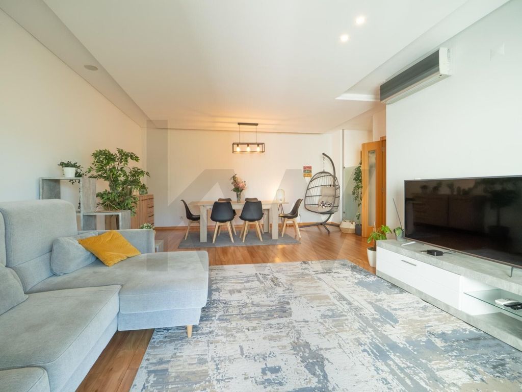 Property photo 1 of 71 Colinas Do Cruzeiro | T3