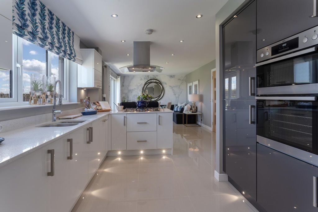 Property photo 1 of 17 Showhome Photography