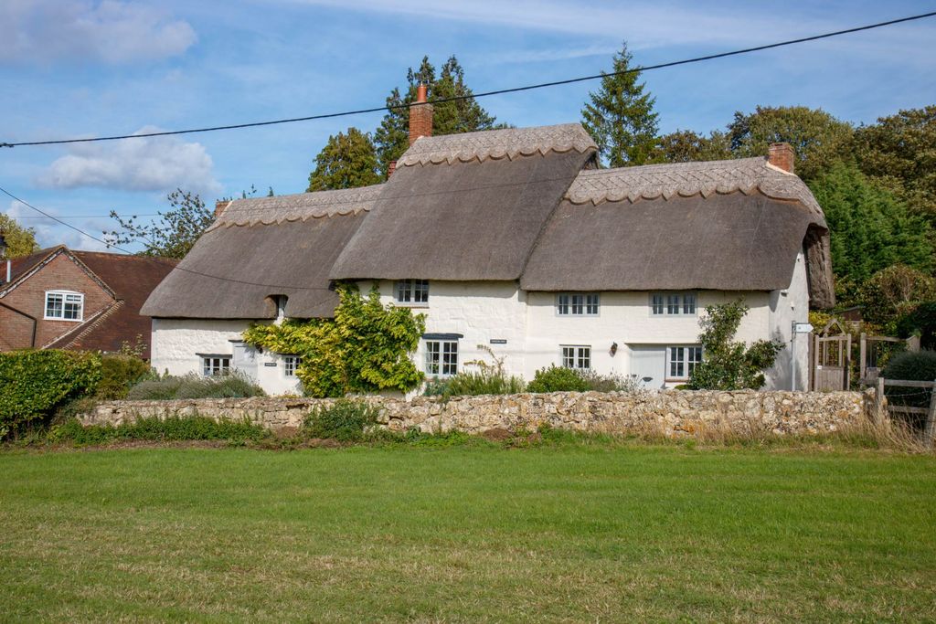 Property photo 1 of 21