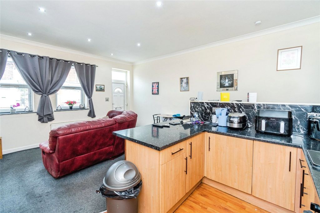 Property photo 3 of 8 Picture No. 08