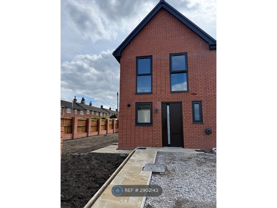 Property photo 2 of 13