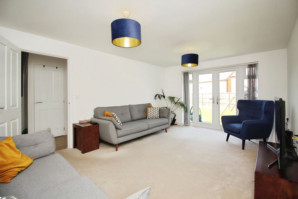 Property photo 1 of 28
