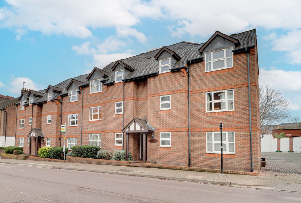 Property photo 1 of 9 Front View