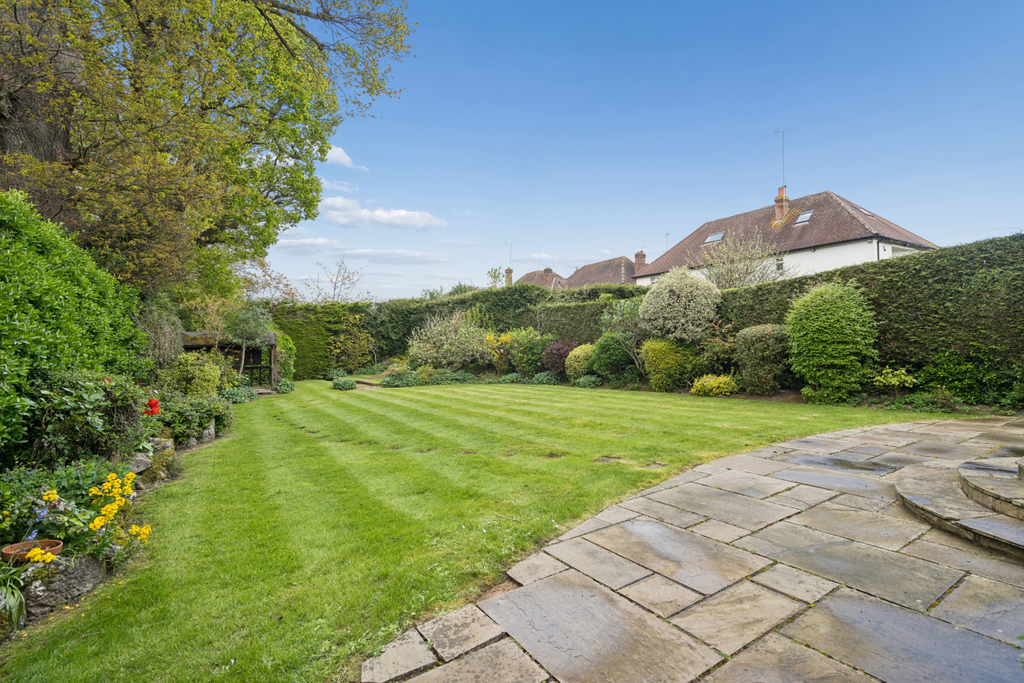 Property photo 2 of 12