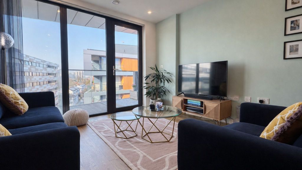 Property photo 2 of 11