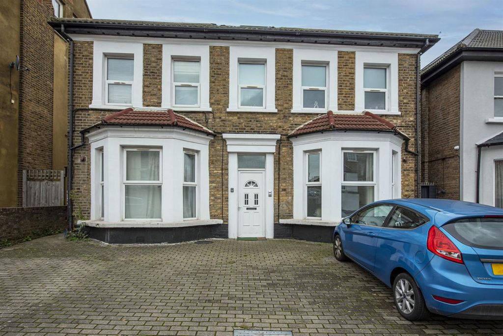 Property photo 1 of 29