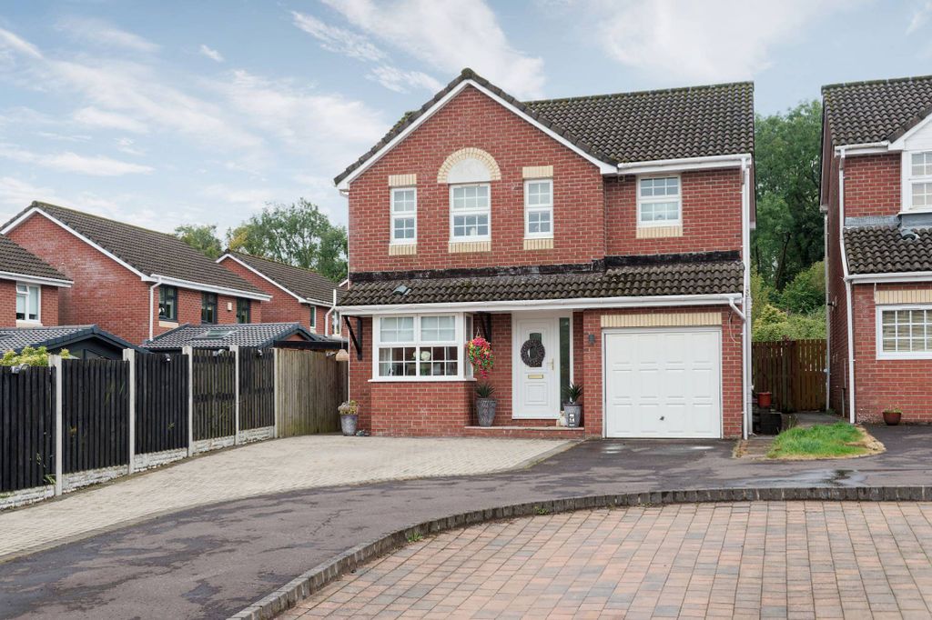 Property photo 1 of 29