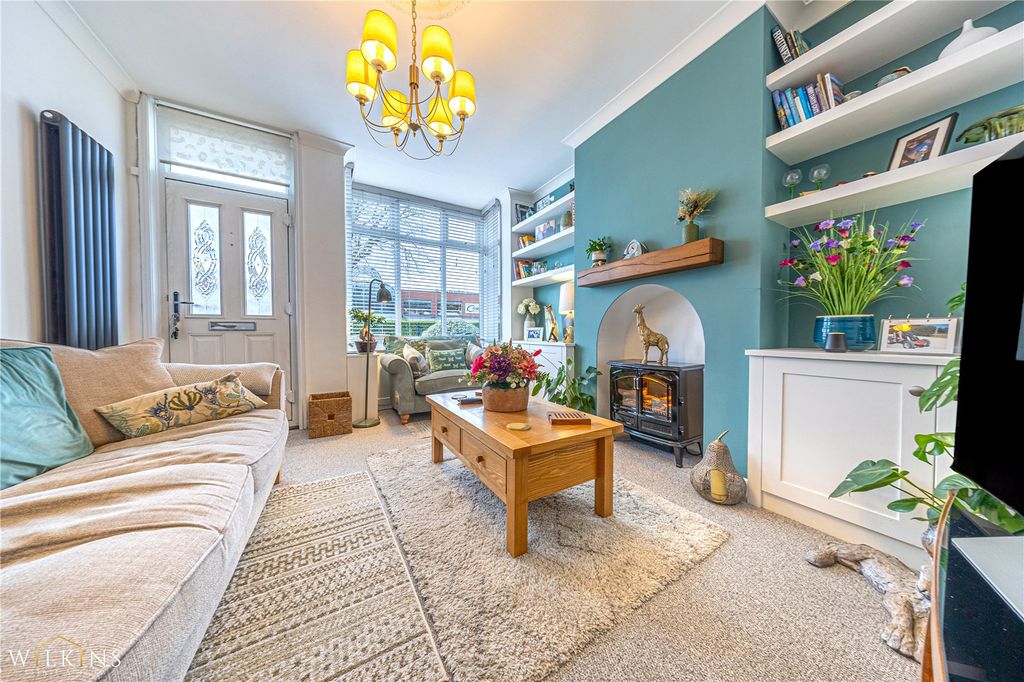 Property photo 3 of 29 Picture No. 02