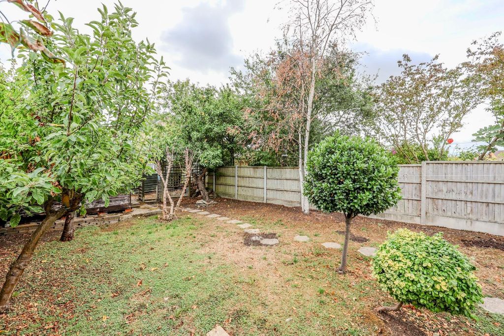 Property photo 2 of 22