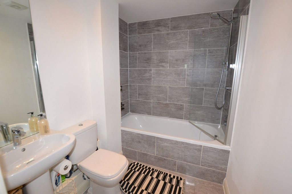 Property photo 3 of 9 Picture No. 04